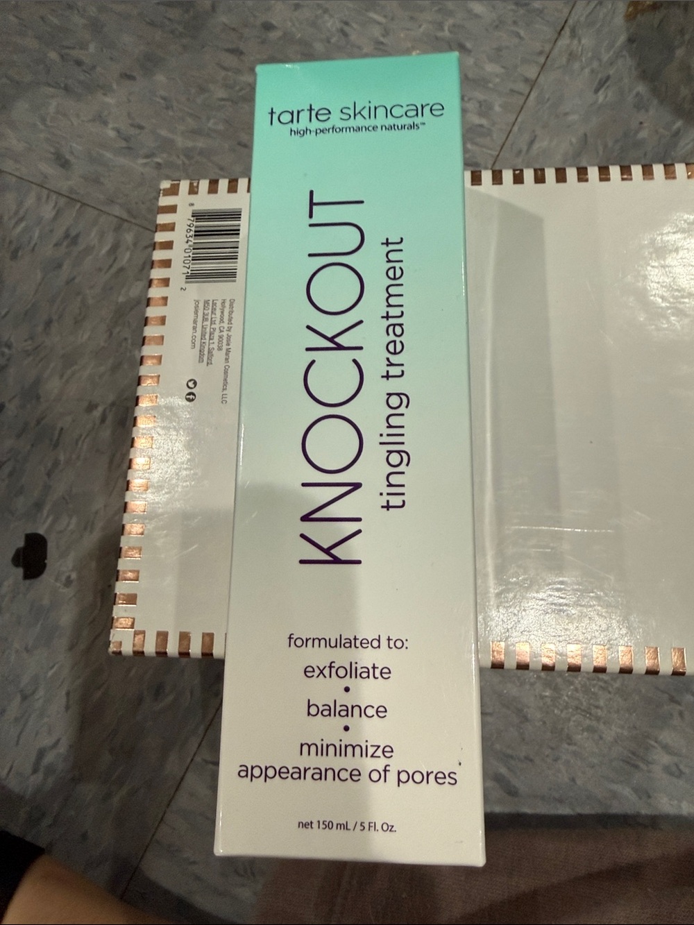 tarte Knockout Tingling Treatment - Mint and White